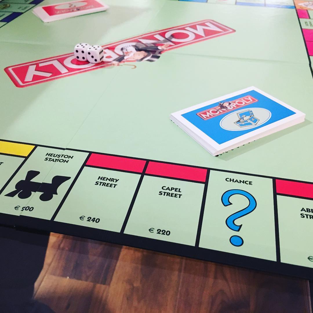 There is something wrong with this monopoly. I need google translate