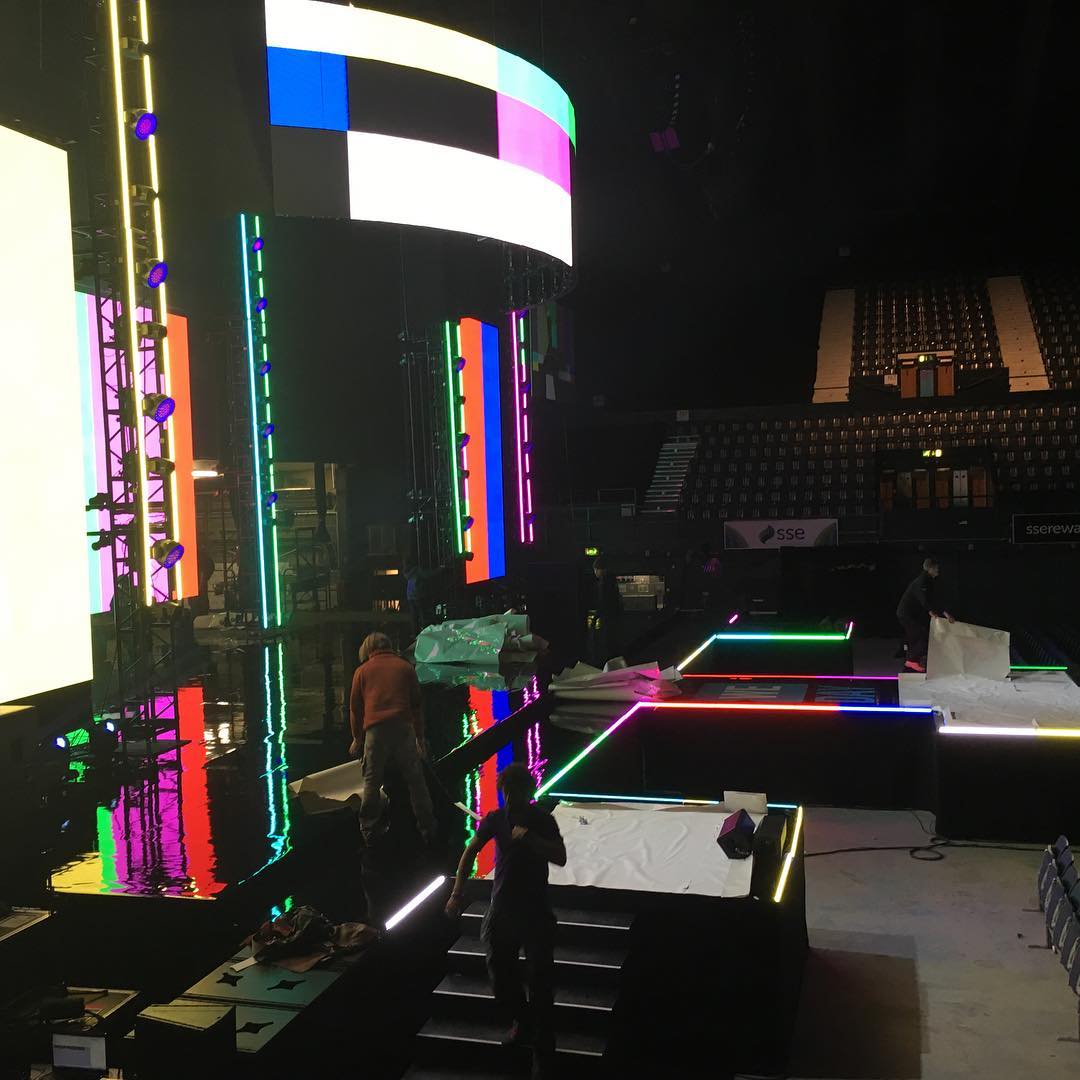This stage and arena will be filled with celebrities, world-renowned speakers and thousands of youth tomorrow to celebrate a year of action with @freethechildren proud to be volunteering with @aol_inc