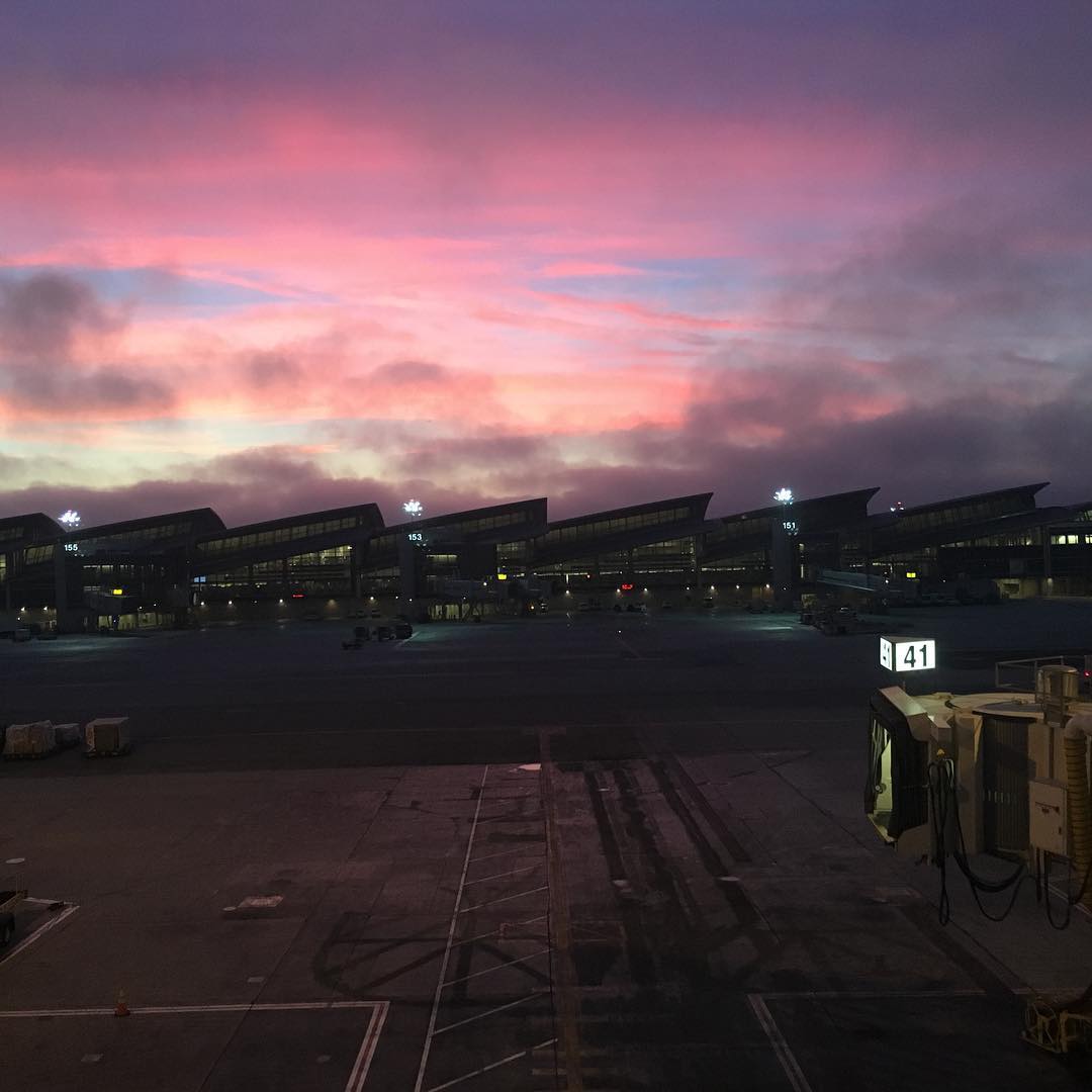 Lovely sky over LAX right now. That time change has really made a difference to how quickly it gets dark
