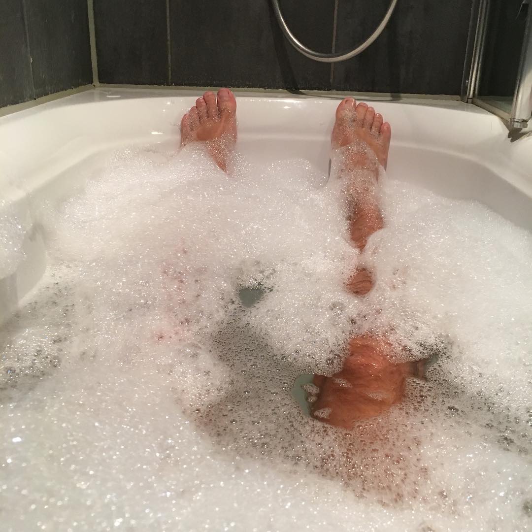 And relax. Bath time at the hotel. 🛀
