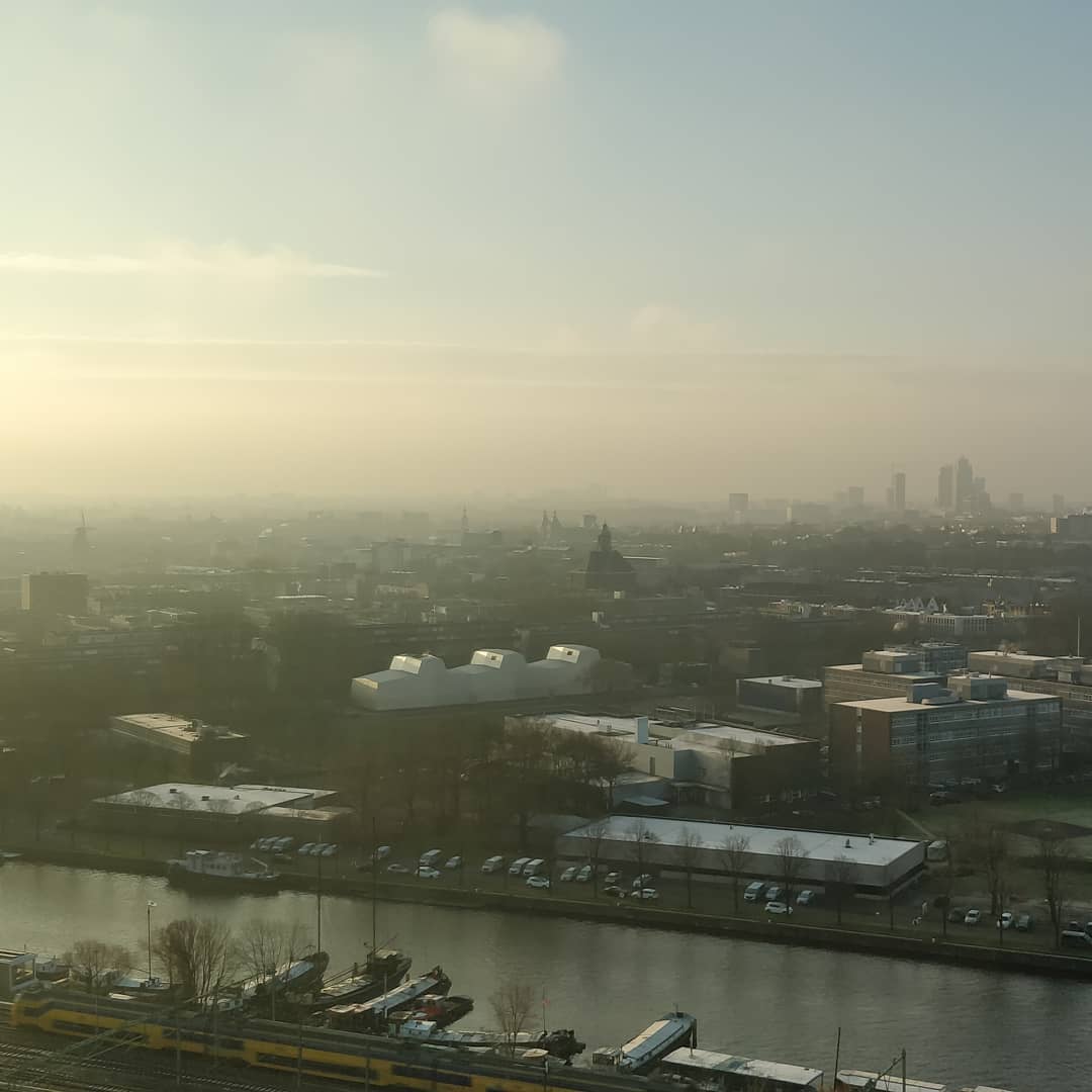 Good morning sunny Amsterdam -5° but sunny so all is good