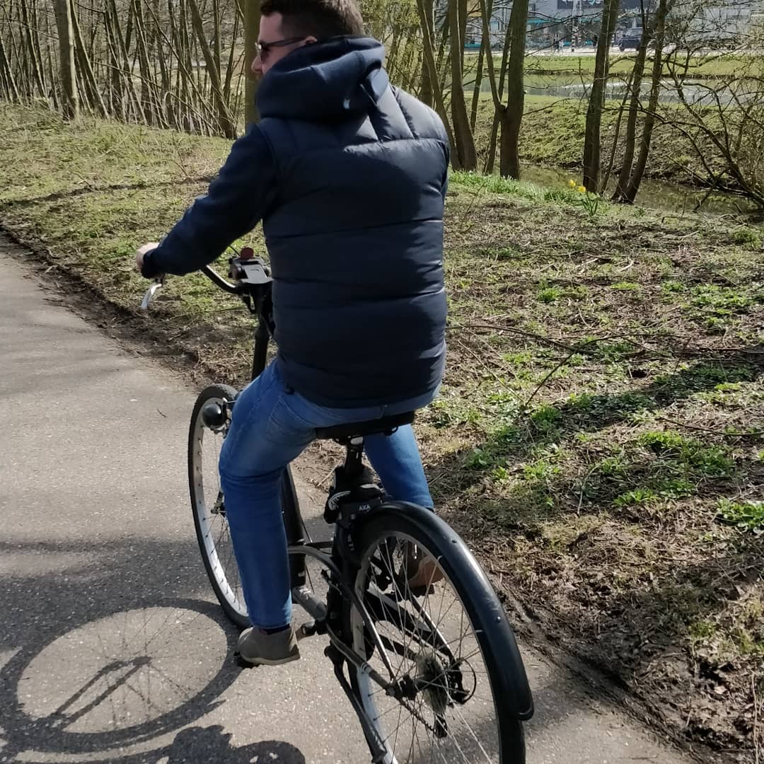 Cycling in the sunshine in Amsterdam 😀🌷 (image 1 of 3)