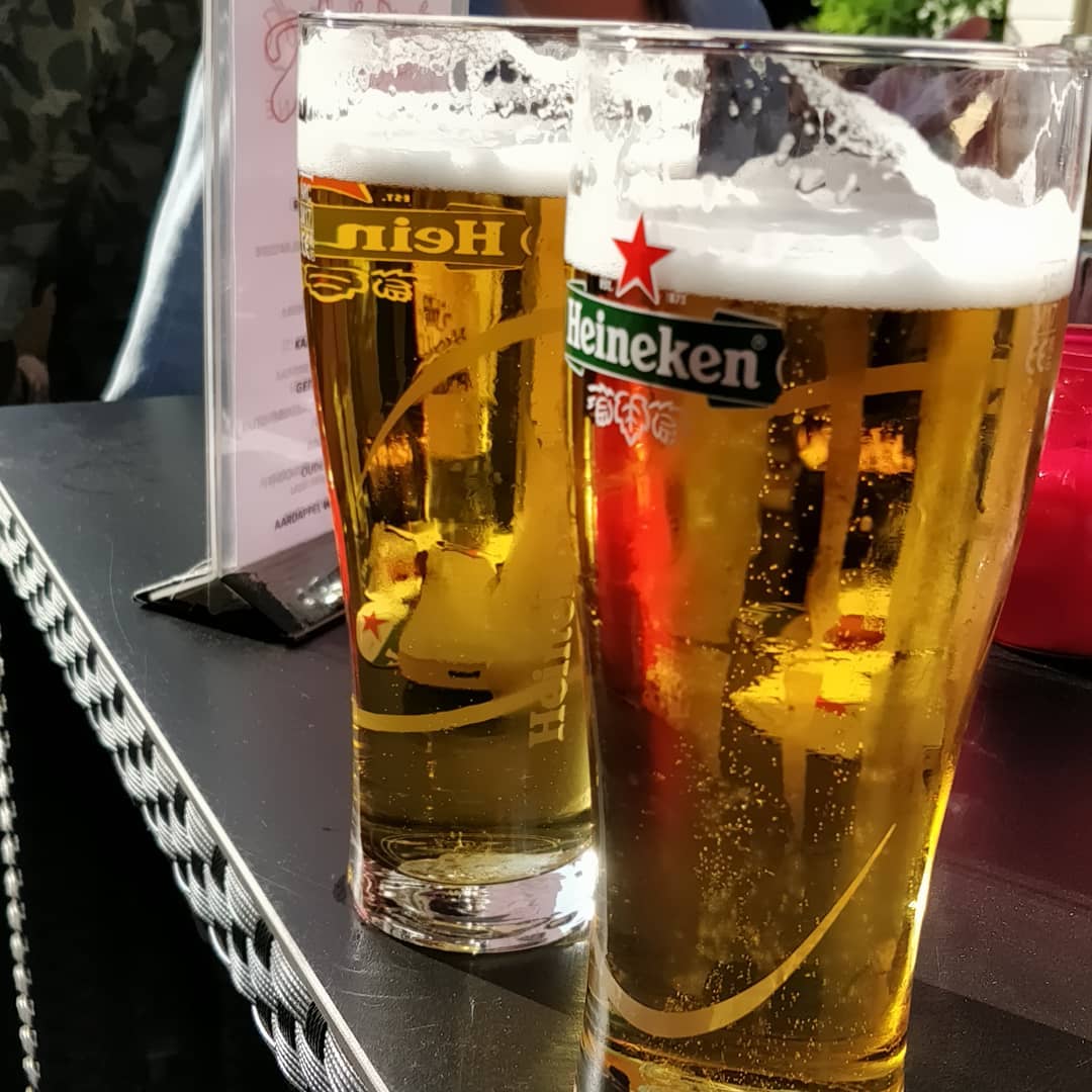 Beers. Sunshine. Gays. Happy hour. All that's needed is @londonlambo