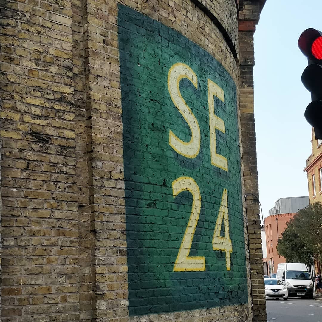 SE24