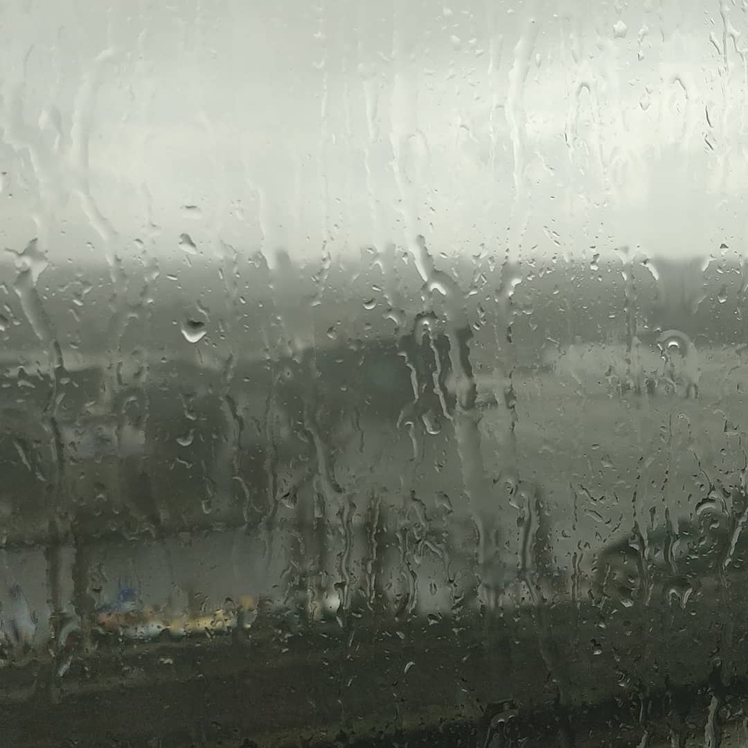 Hmm so it's raining hard in Amsterdam. Wishing I was back in Vietnam right now