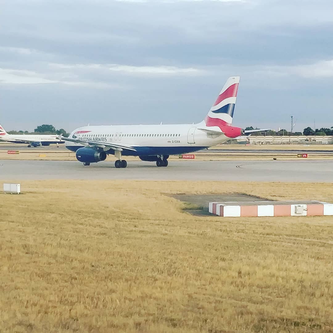LHR > DUB