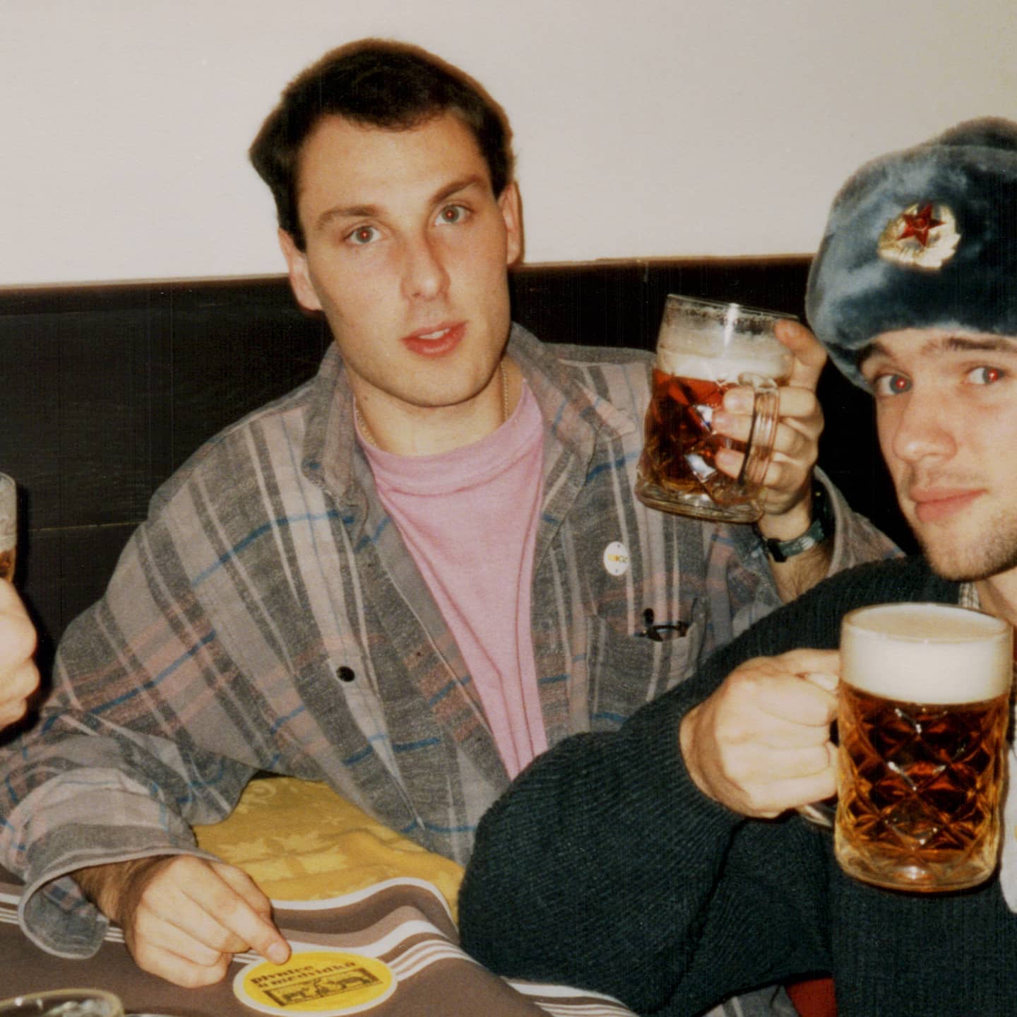 Throwback to when I was young dumb and full of... ...questionable fashion choices. #tbt #tbt??