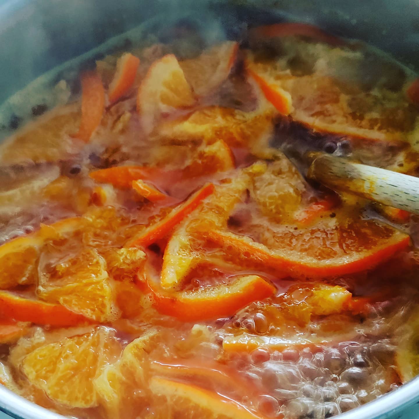 Not copying @andrew_james_beckett  just happened to also be using up some citrus fruit by…