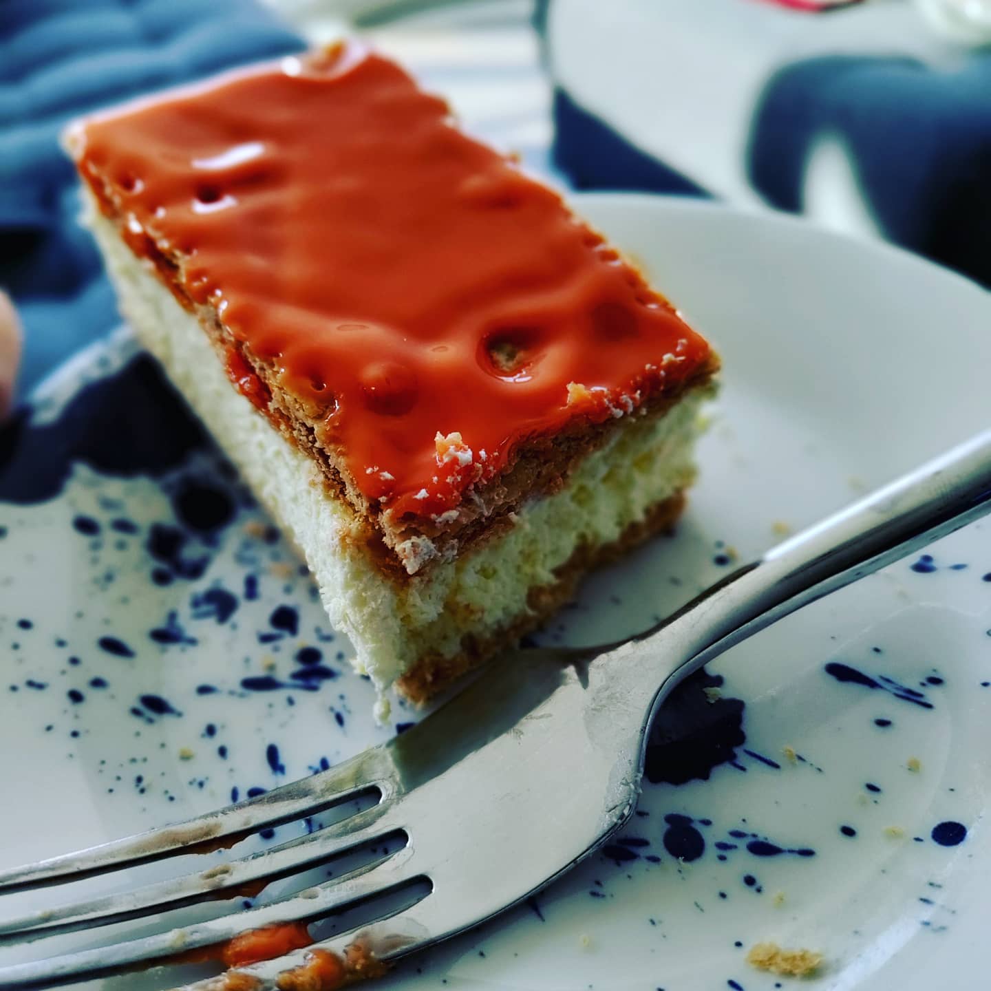 It's not too soon for oranje tompouce right? Gelukkige koningsdag. ????