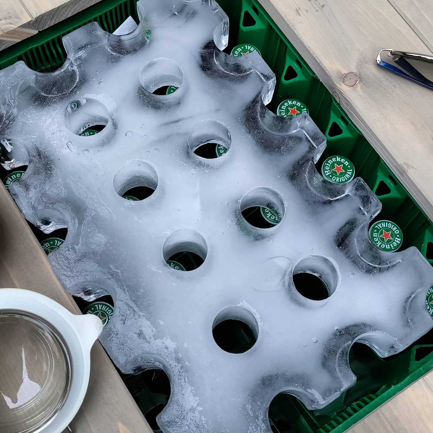 So that beer crate ice mould doesn't take into account the handles. Design fail.