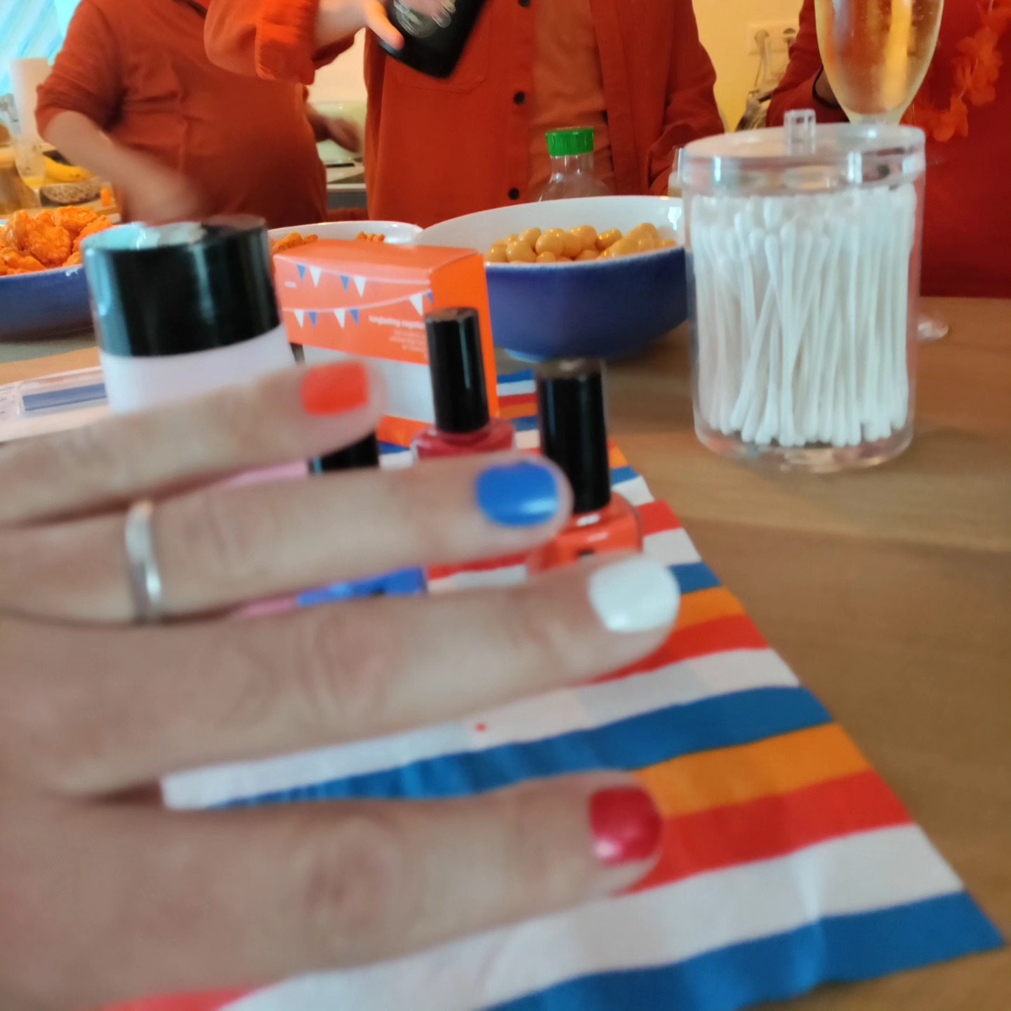 Nail bar tutu action